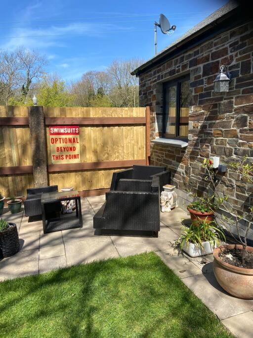 Apartment Gwills Countryside With Hot Tub *