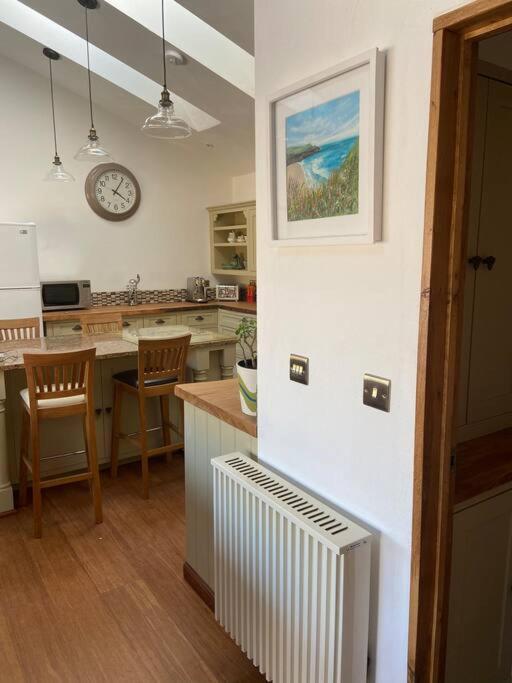 Gwills Countryside With Hot Tub Apartment *