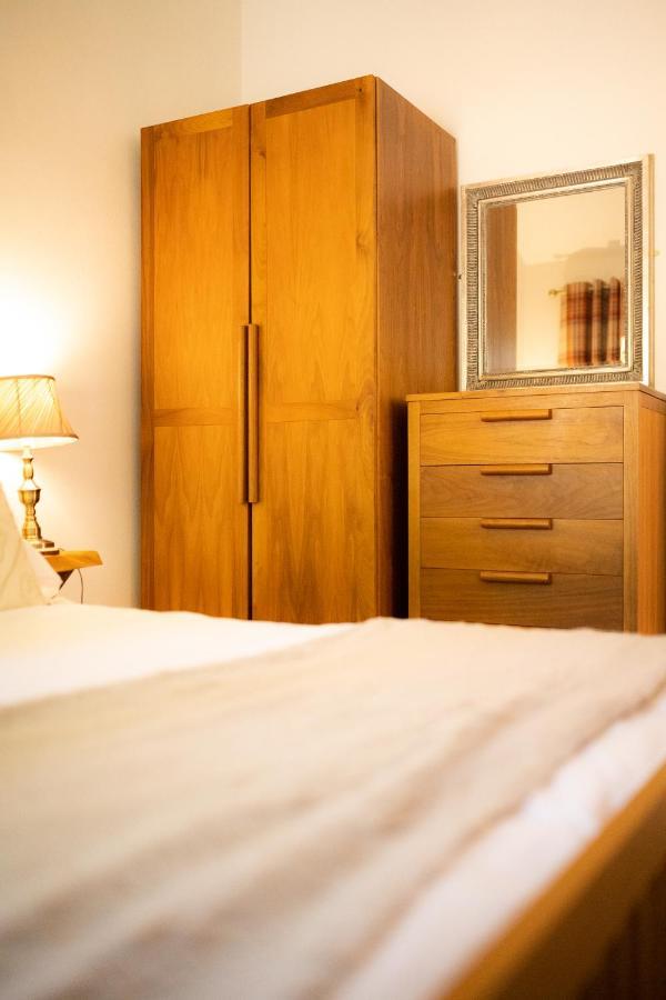 Apartment Gwills Countryside With Hot Tub *