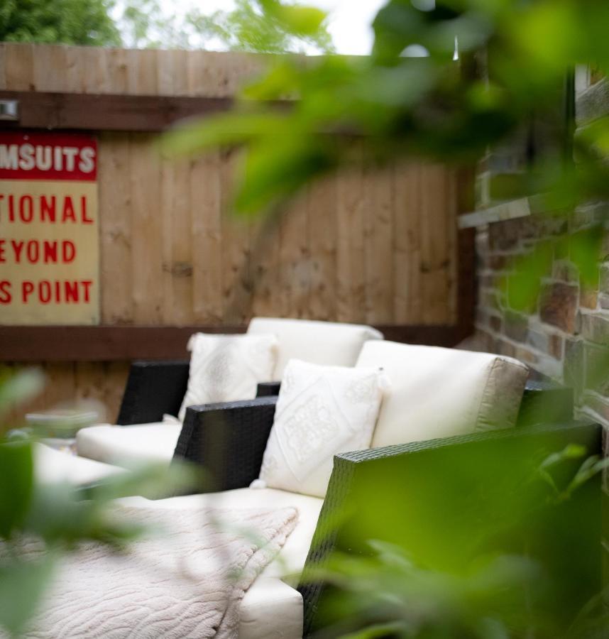 Apartment Gwills Countryside With Hot Tub *